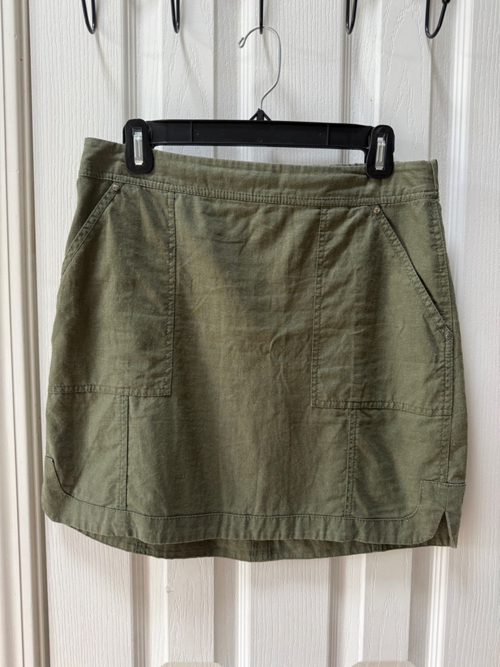 White House Black Market Olive Green Mini Skirt with Front Pockets
